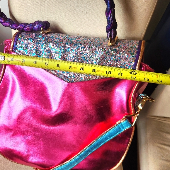 Sparkling floral metallic messenger bag - Picture 15 of 16